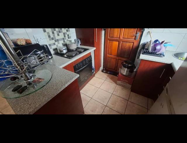 2 BEDROOM HOUSE FOR SALE IN SOSHANGUVE VV